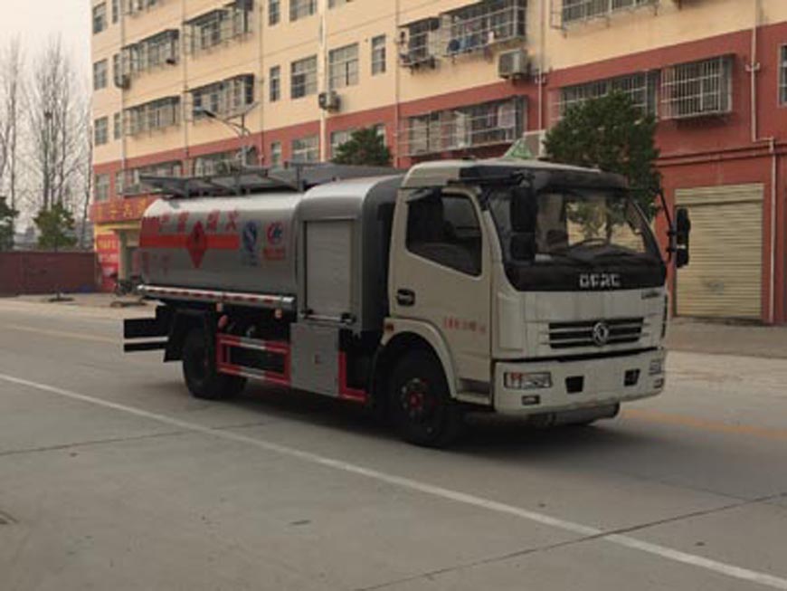 CLW5112GJYE5型飛機(jī)加油車